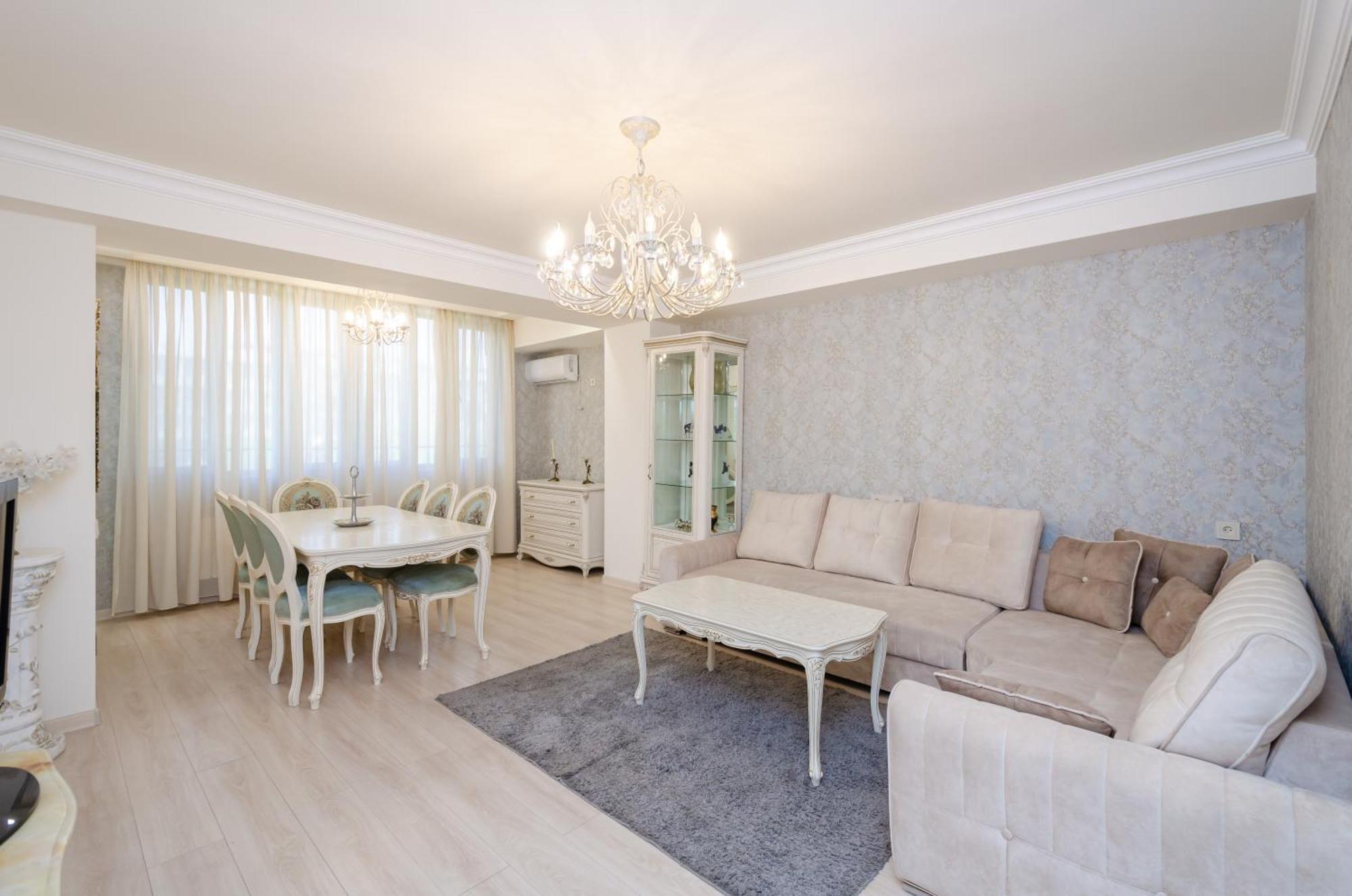 5A Beautiful Apartment In The Center Of The Capital Photo Original Erivan Exterior foto